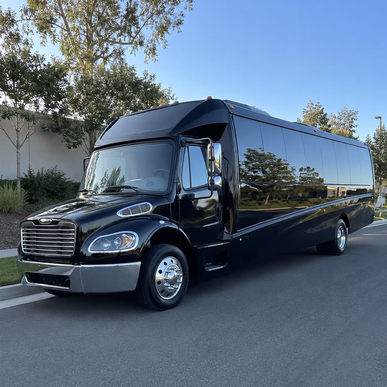bloomington 20 passenger minibus