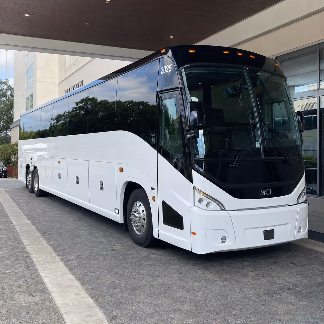 bloomington 54 passenger charter bus