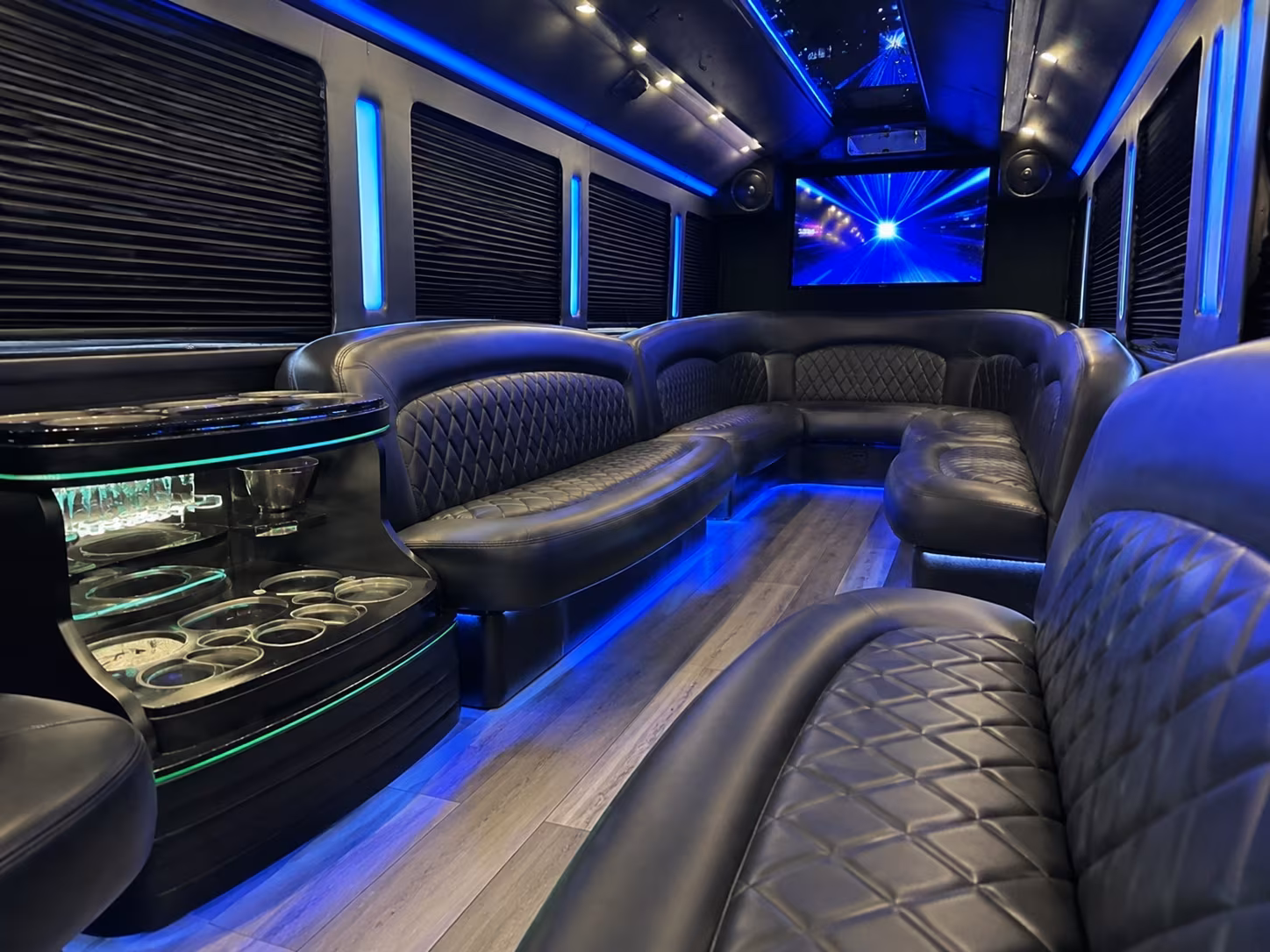 bloomington minibus rentals 2