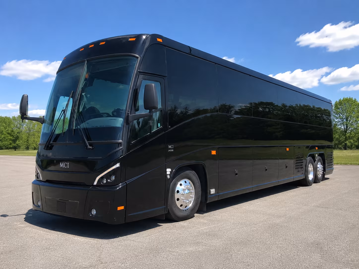 charter buses for large bloomington wedding weekends