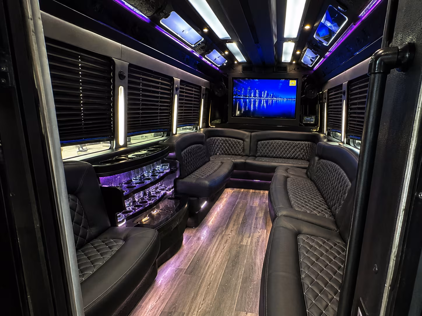 wine tour bus rentals from bloomington to red wing and cannon falls